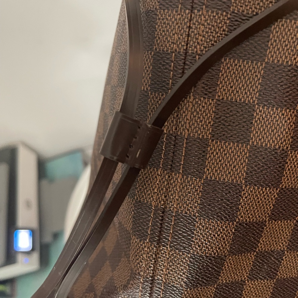 Brand new Louis Vuitton Tote bag - Picture 5 of 15